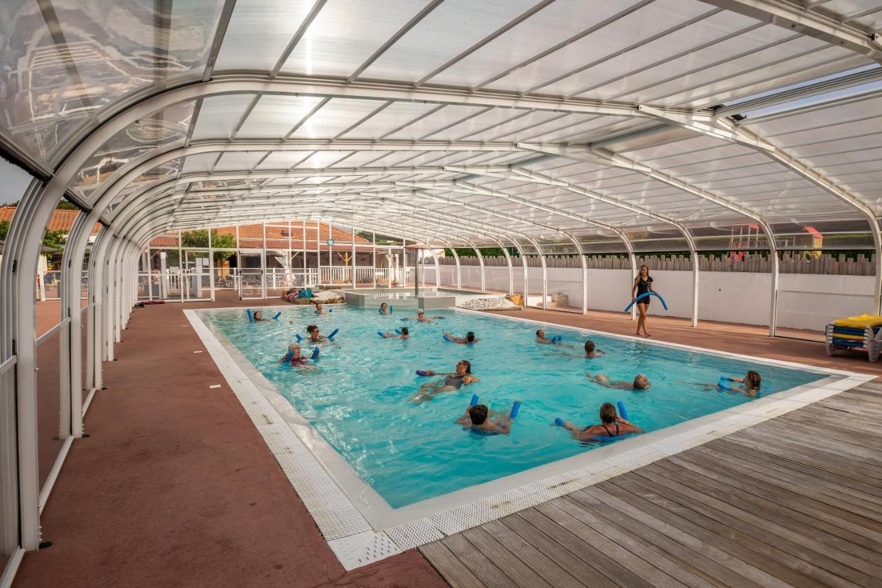 Camping Les Brillas Les Moutiers Exteriér fotografie