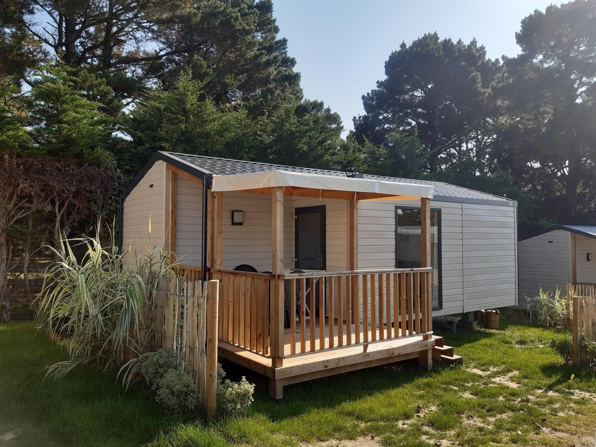Camping Les Brillas Les Moutiers Exteriér fotografie
